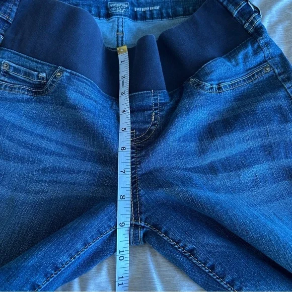 Signature by Levi Strauss Baby Bump Skinny Maternity Women's Dark Blue Jeggings - Picture 9 of 10